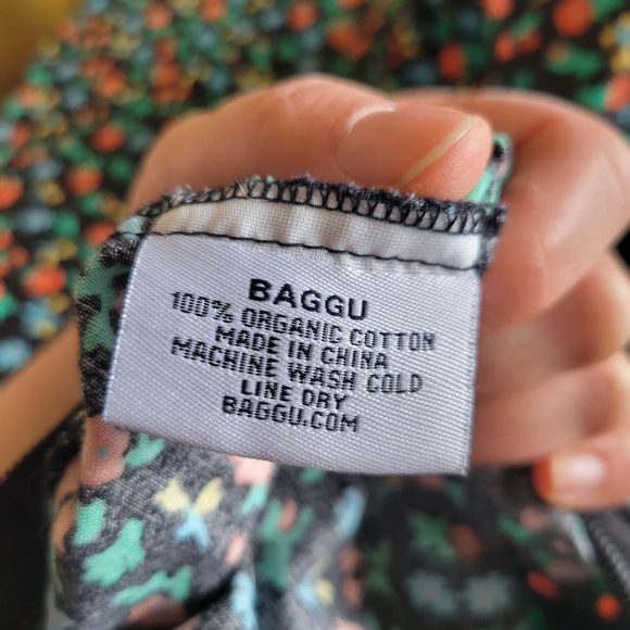BAGGU Packable Sun Hat in Black Calico Floral - Picture 4 of 4